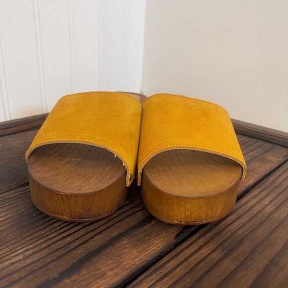 Seychelles Mustard Suede Slide Sandals - Picture 4 of 8